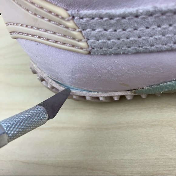 Puma Women’s Size 9.5 Nu Mostro Pink Leather Low Top Athletic Shoes Y2K - Picture 13 of 13